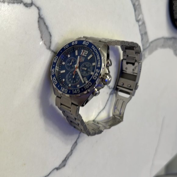 Selling my first luxury watch I’ve ever bought.. Tag Heuer Formula 1! - Picture 4 of 4